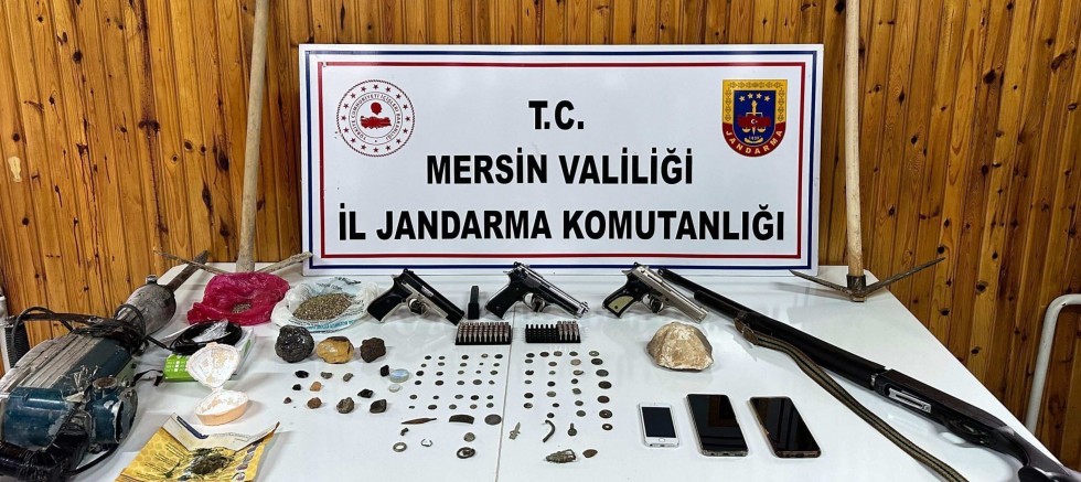 Mersin'de tarihi eser kaçakçılığı operasyonu