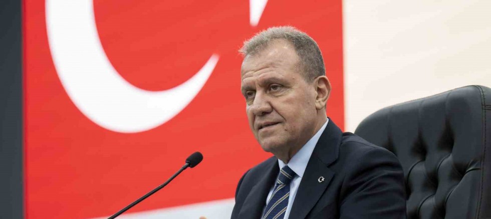 Sivil toplumlar demokrasilerin temel unsurlarıdır