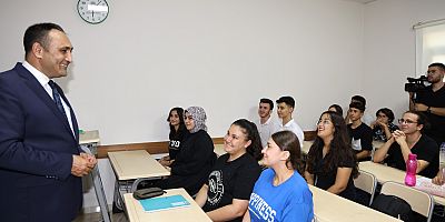 Gençler, Toroslar Akademi'de hazırlanıyor