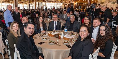 Seçer, emektar öğretmenlerle bir araya geldi