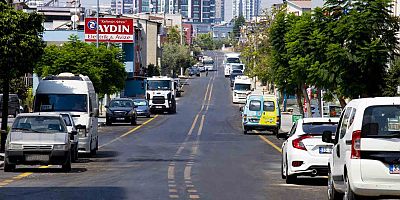 Tarsus’ta caddeler yenileniyor
